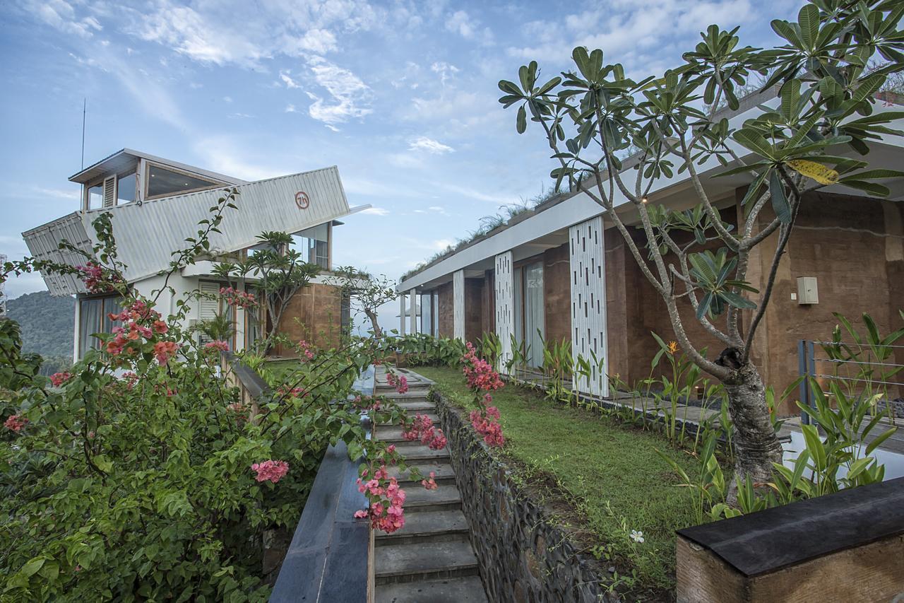Seven Havens Hotel